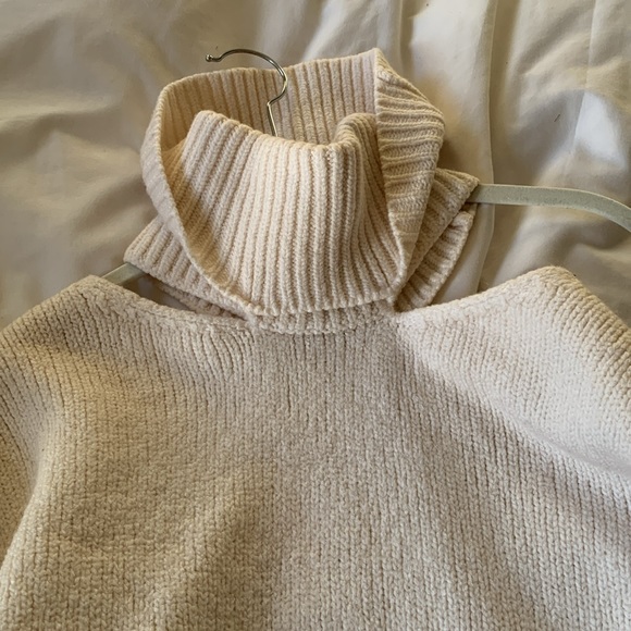 MONSE cutout high neck sweater - Picture 3 of 9